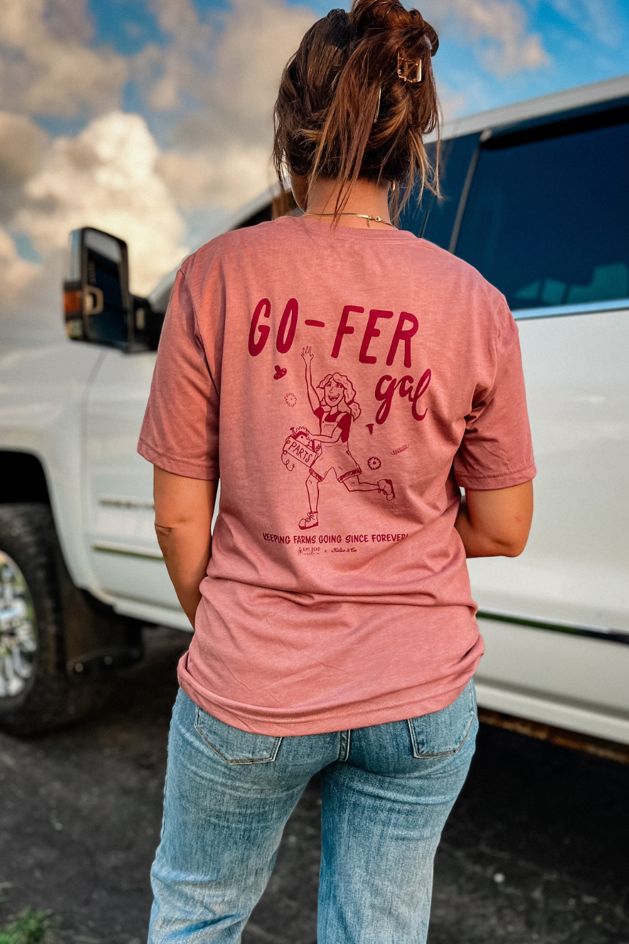 Go-Fer Gal Graphic T-Shirt - Dirt Road Candle Co. x Kelso &amp; Co.