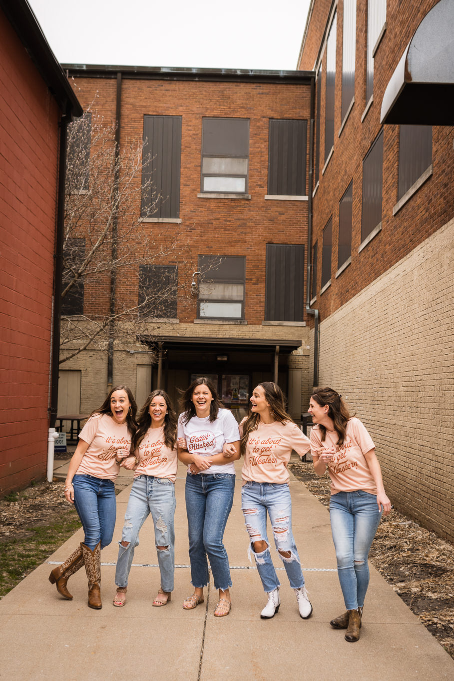 Gettin' Hitched Graphic Tee | Sizes S - 3X - Rosebud's Tees